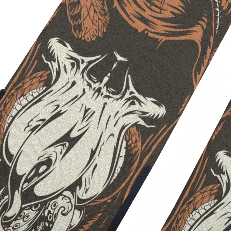 Hooded-Cthulhu-Black-Camo-Crew-Socks-231608-10-bb8T6rKWow Hooded Cthulhu Black Camo Crew Socks